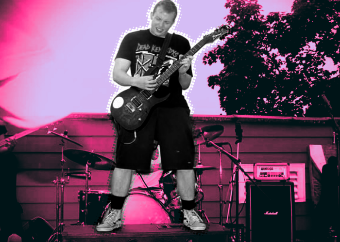 feat_bus stop minister